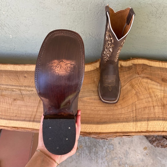 Brown floral square toe boots - Picture 1 of 2